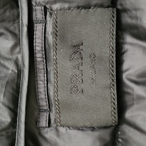 Prada lightweight down jacket - Picture 5 of 11